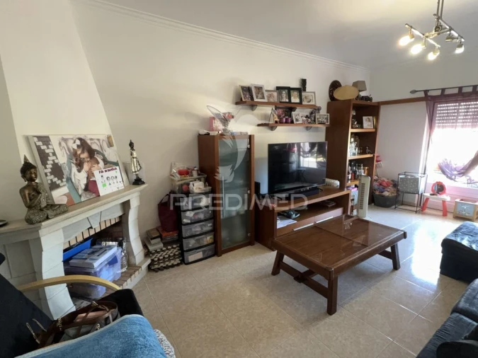 Apartamento T3 para Venda em Montalvo Foto 2