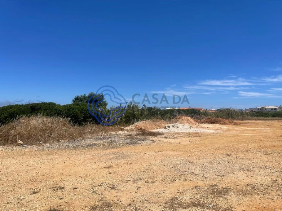 Terreno para Venda em Vila do Bispo e Raposeira Foto 1