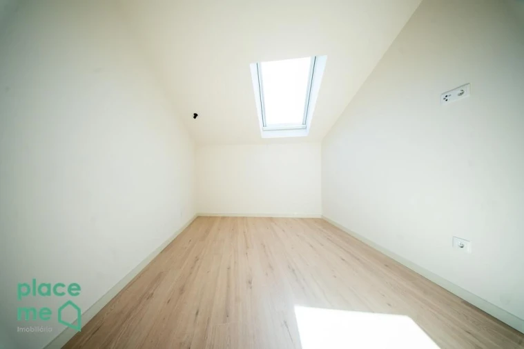 Apartamento T1 para Venda em Braga (Maximinos, Sé e Cividade) Foto 14