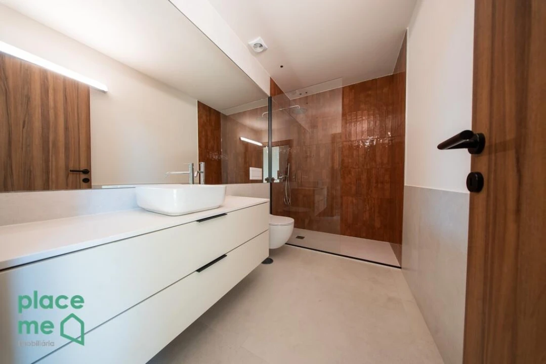 Apartamento T1 para Venda em Braga (Maximinos, Sé e Cividade) Foto 9