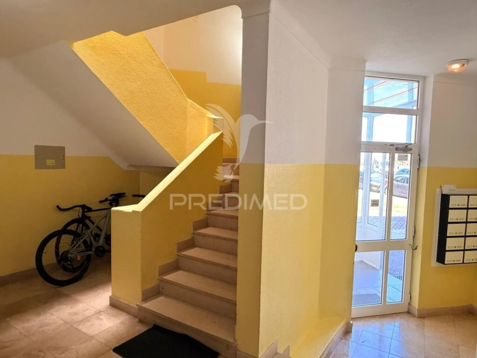 Apartamento T2 para Venda em Sines Foto 18