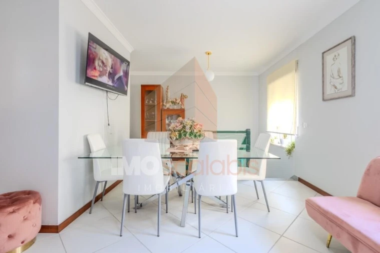 Apartamento T3 para Venda em Almeirim Foto 3