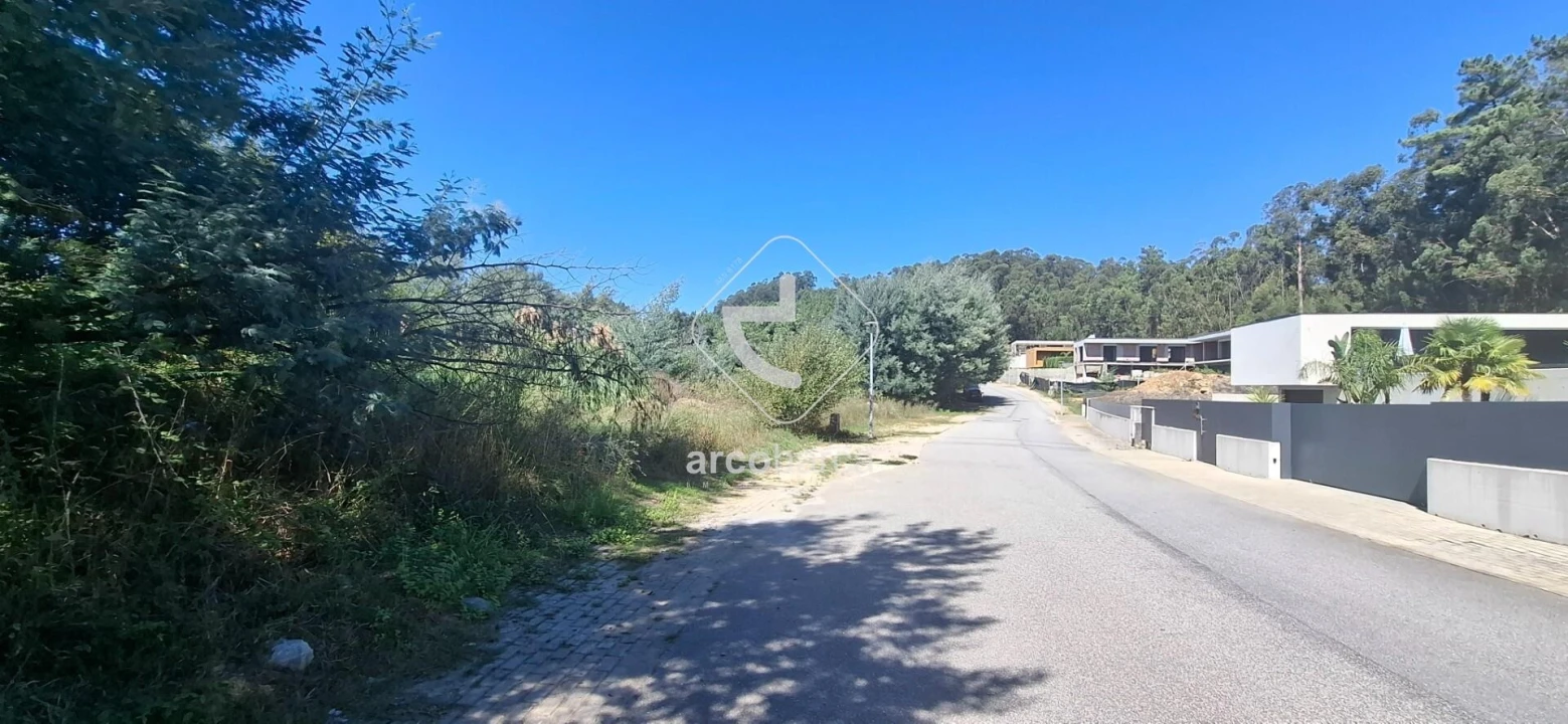 Terreno para Venda em Fornelos e Queijada Foto 7