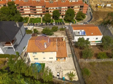 Moradia T5 para Venda em Agualva e Mira-Sintra