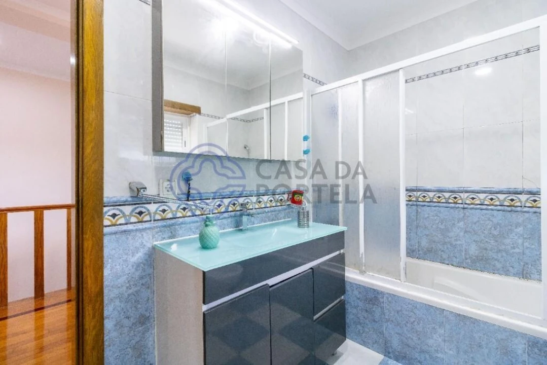 Moradia T5 para Venda em Agualva e Mira-Sintra Foto 21