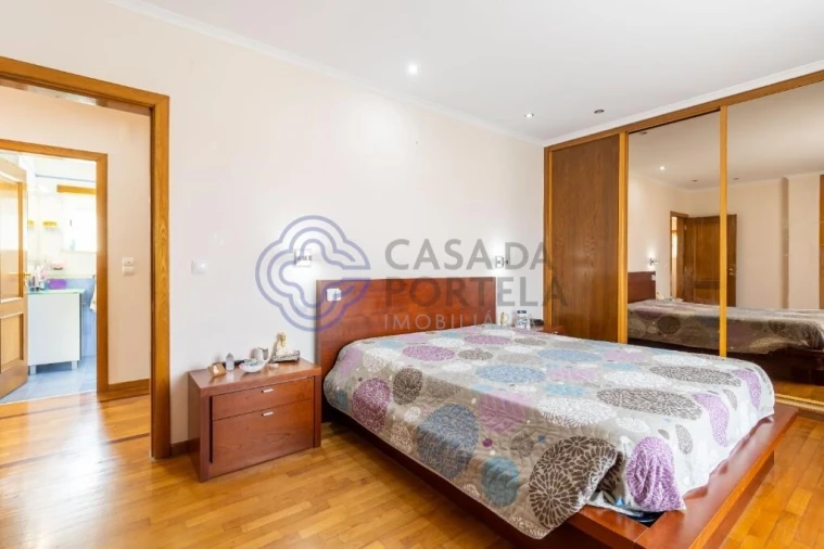 Moradia T5 para Venda em Agualva e Mira-Sintra Foto 19