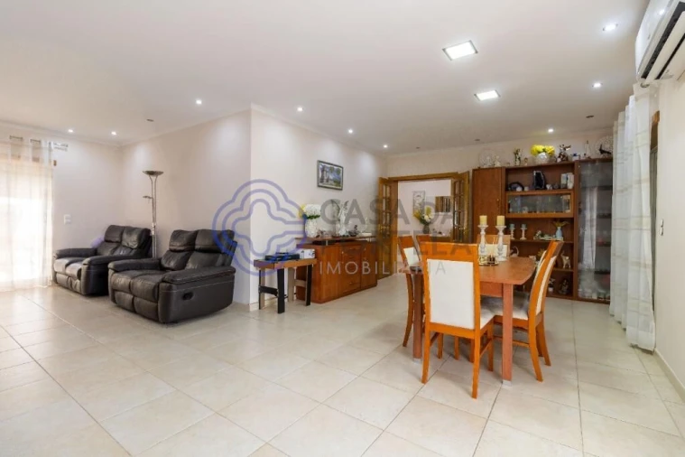 Moradia T5 para Venda em Agualva e Mira-Sintra Foto 31