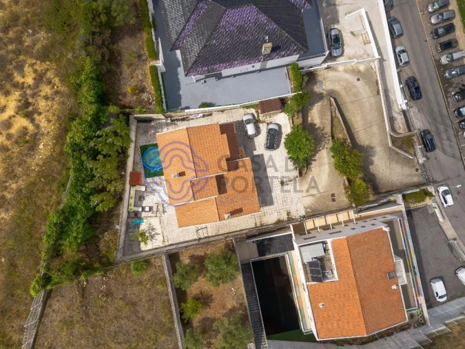 Moradia T5 para Venda em Agualva e Mira-Sintra Foto 9
