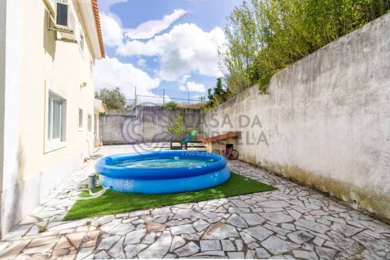 Moradia T5 para Venda em Agualva e Mira-Sintra Foto 37