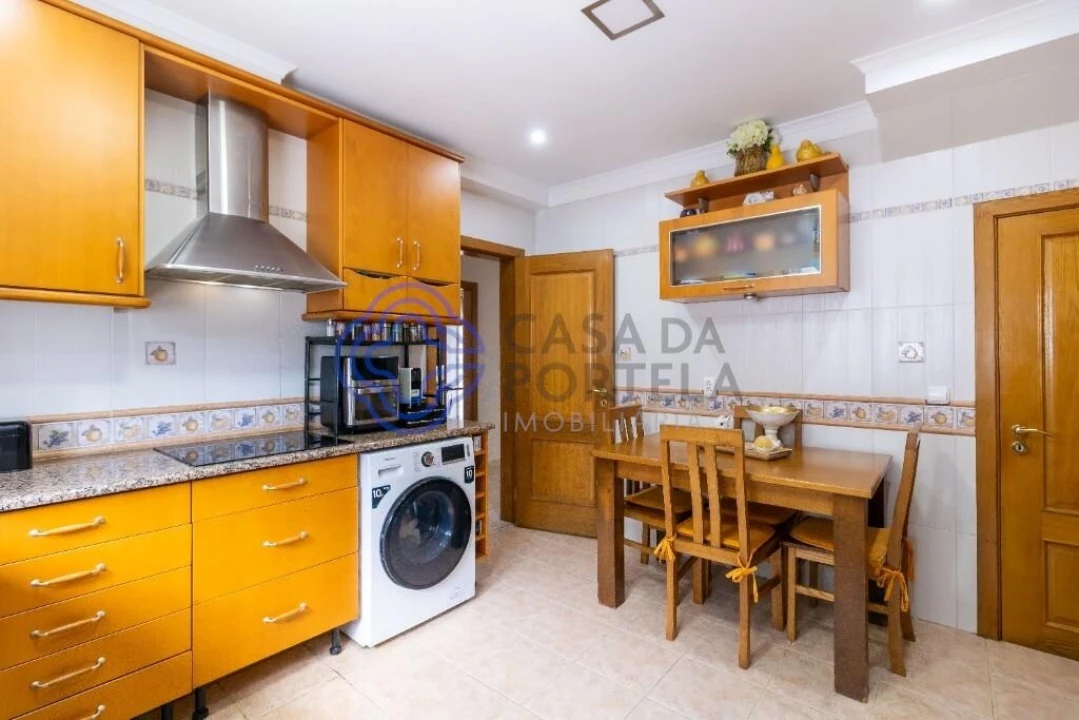 Moradia T5 para Venda em Agualva e Mira-Sintra Foto 25