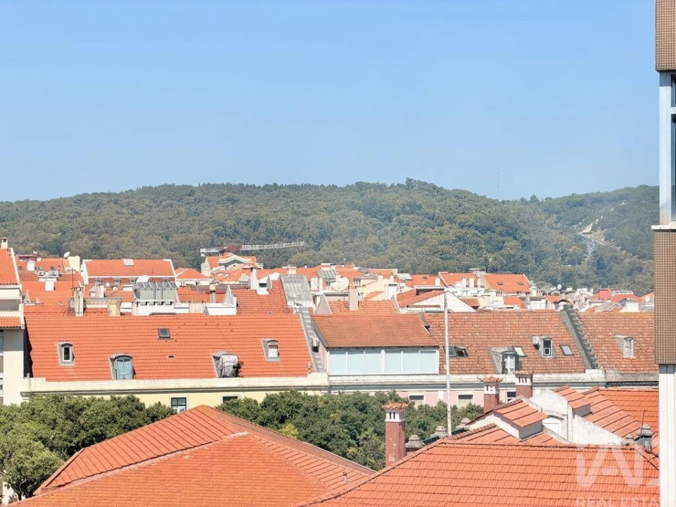 Apartamento T2 para Venda em Campo de Ourique Foto 3