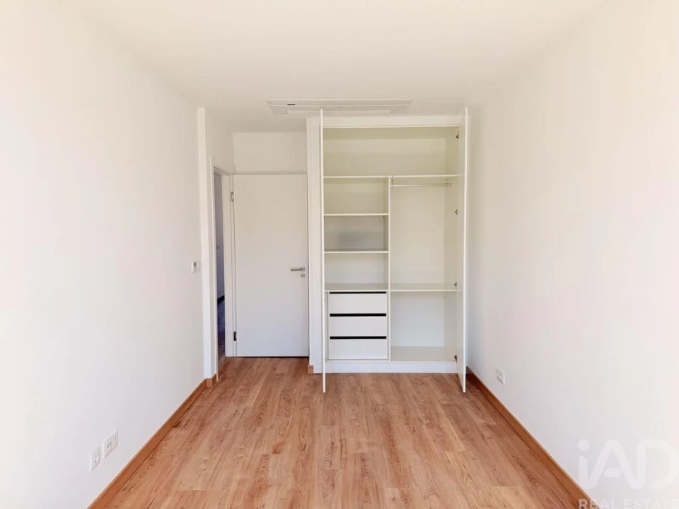 Apartamento T2 para Venda em Campo de Ourique Foto 17