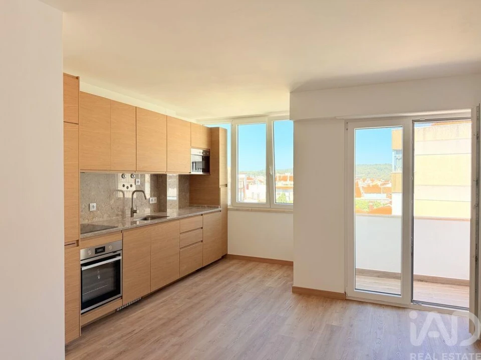 Apartamento T2 para Venda em Campo de Ourique Foto 1