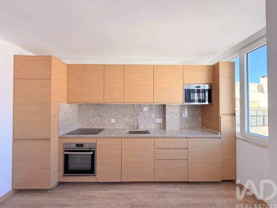 Apartamento T2 para Venda em Campo de Ourique Foto 5