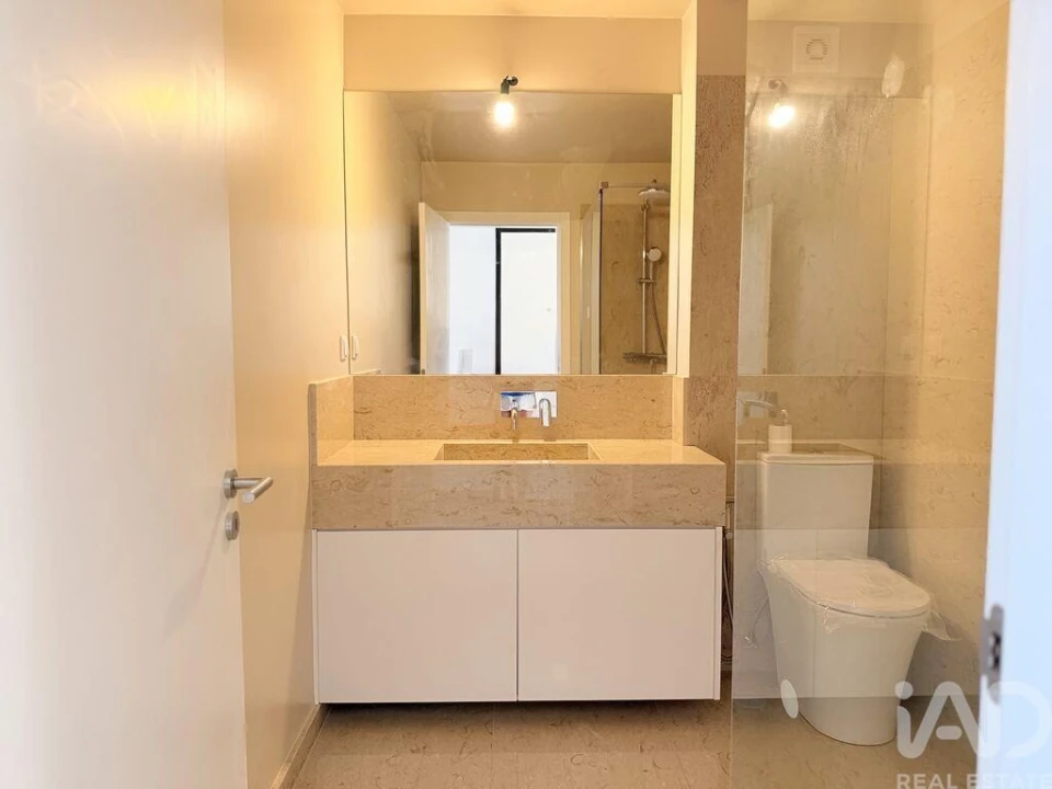 Apartamento T2 para Venda em Campo de Ourique Foto 23