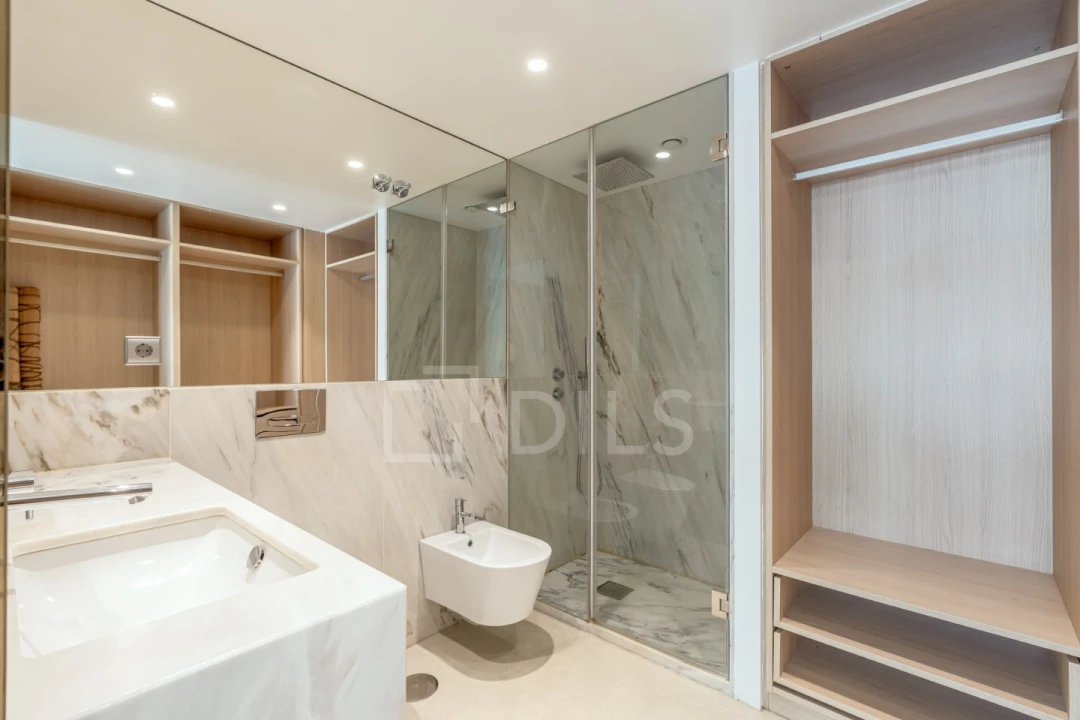 Apartamento T1 para Venda em Santo António Foto 9