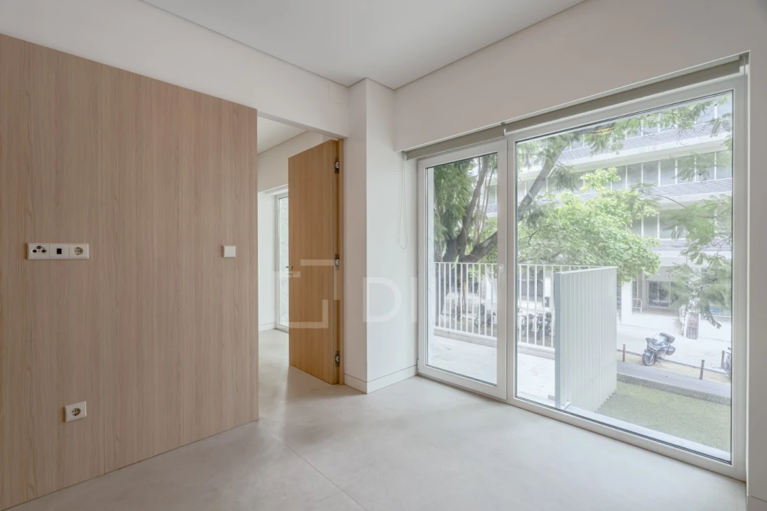 Apartamento T1 para Venda em Santo António Foto 7