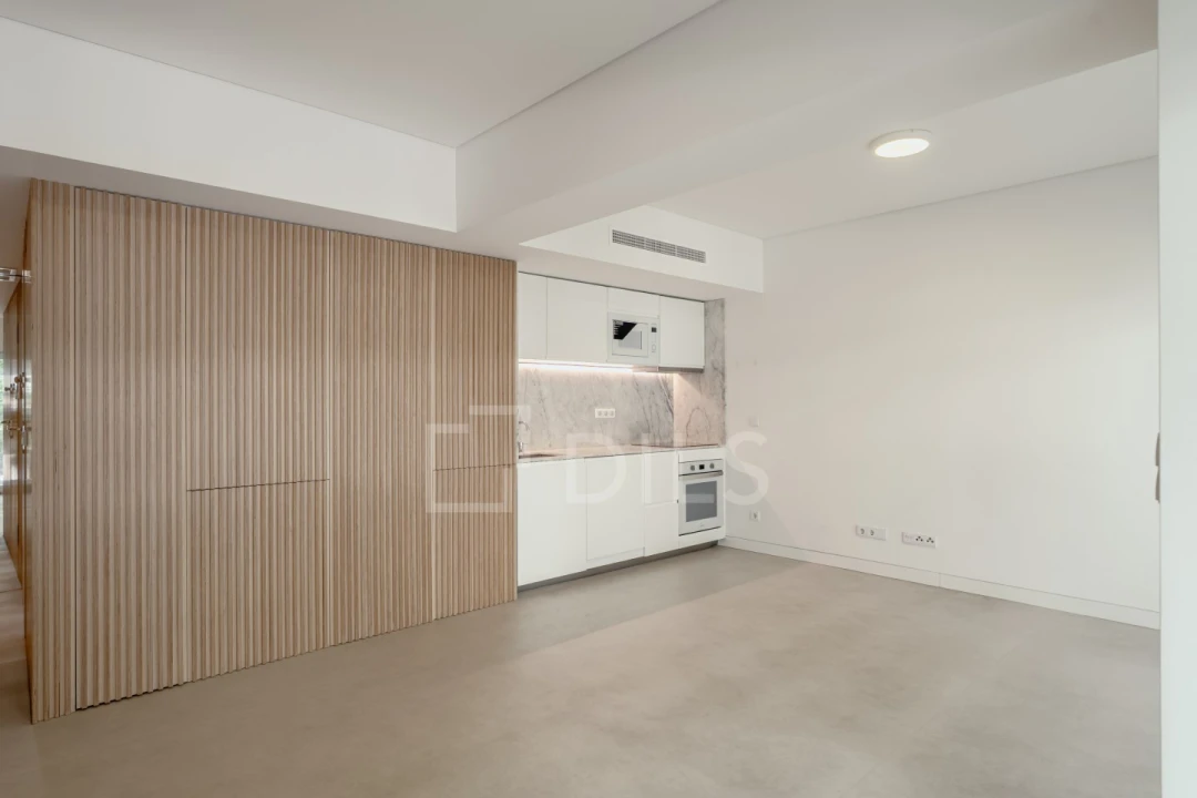 Apartamento T1 para Venda em Santo António Foto 4