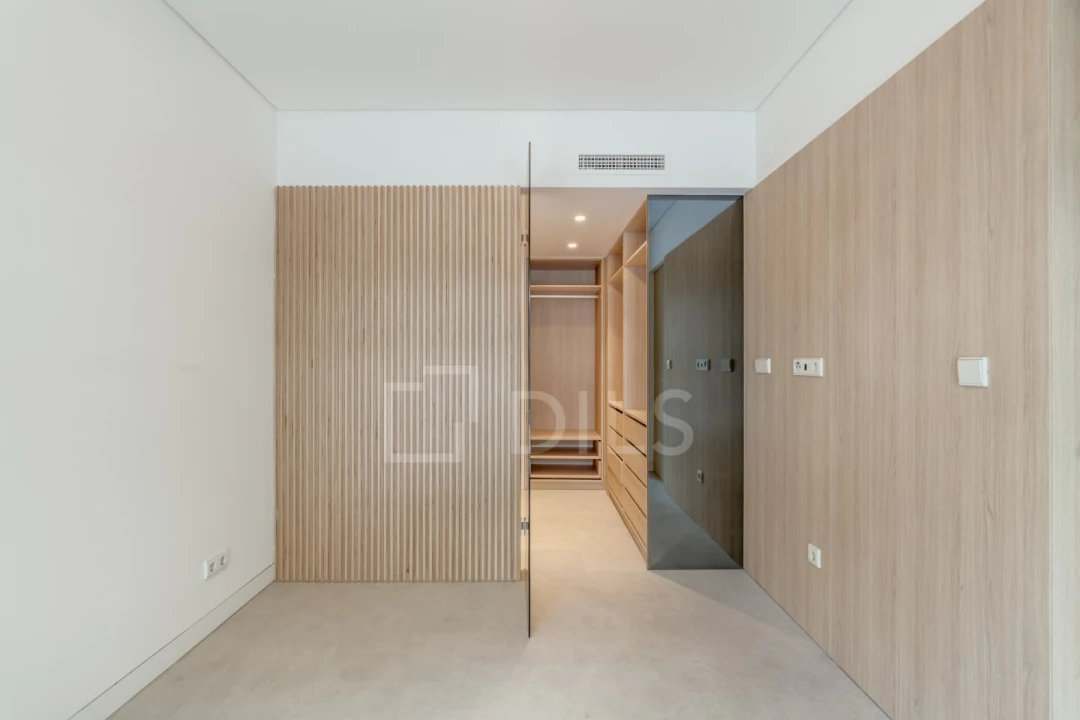 Apartamento T1 para Venda em Santo António Foto 16