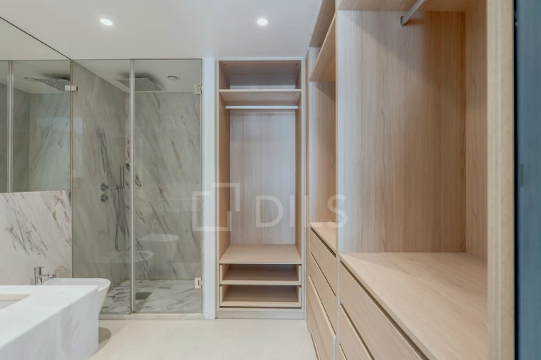 Apartamento T1 para Venda em Santo António Foto 10
