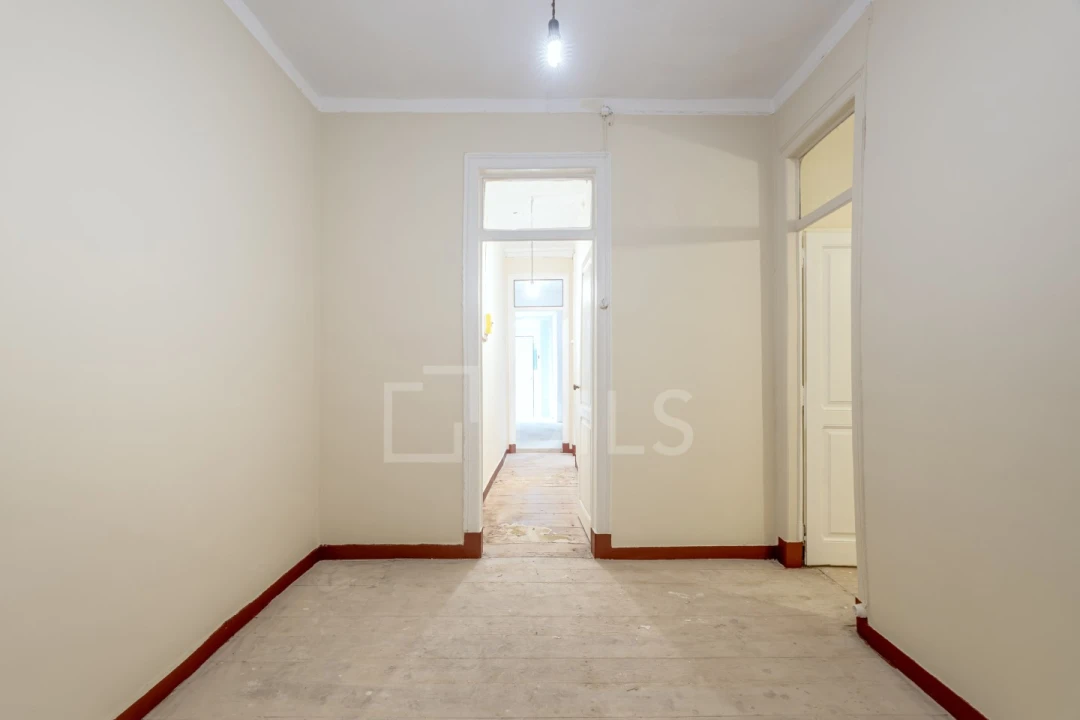 Apartamento T2 para Venda em Arroios Foto 7