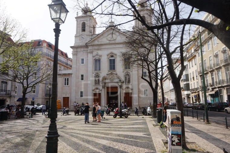 Loja para Arrendamento em Misericórdia Foto 19