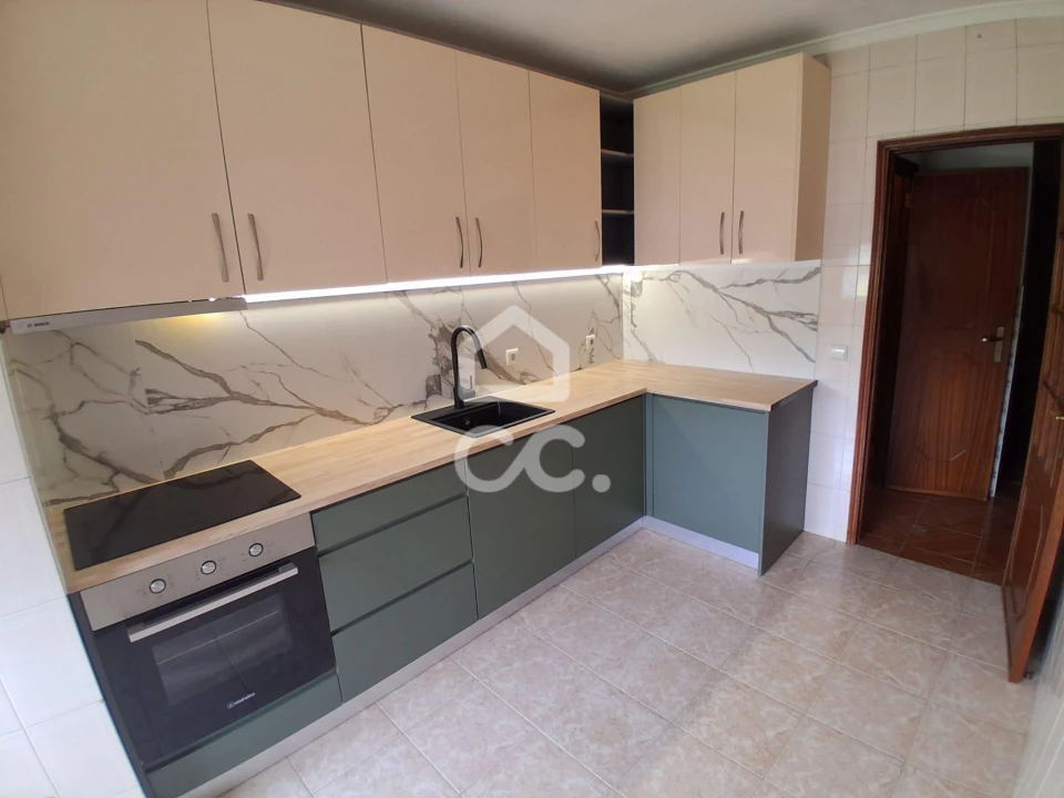 Apartamento T3 para Venda em Rio Tinto Foto 3