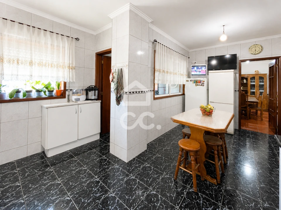 Apartamento T2 para Venda em Vila Nova de Famalicão e Calendário Foto 3