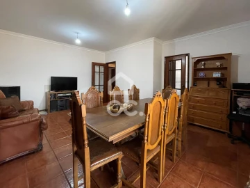 Apartamento T3 para Venda em Vila Nova de Famalicão e Calendário