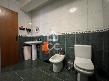 Apartamento T3 para Venda em Vila Nova de Famalicão e Calendário