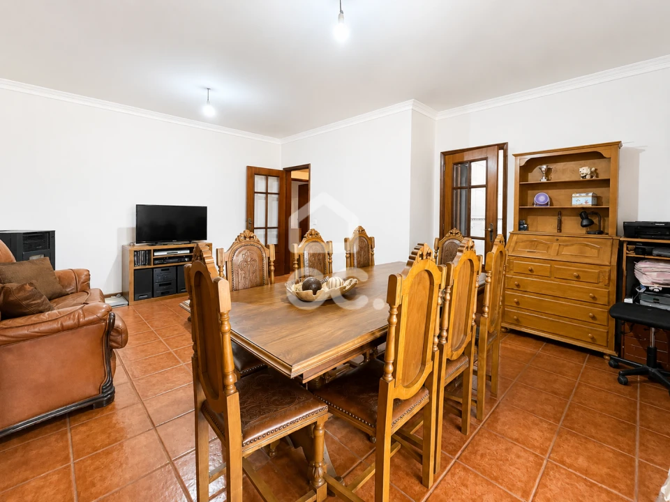 Apartamento T2 para Venda em Vila Nova de Famalicão e Calendário Foto 16