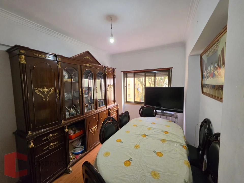Apartamento T4 para Venda em Odivelas Foto 7
