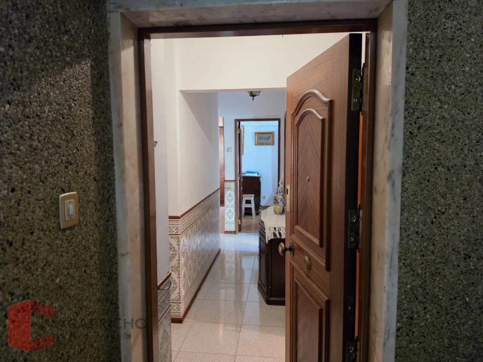 Apartamento T4 para Venda em Odivelas Foto 2