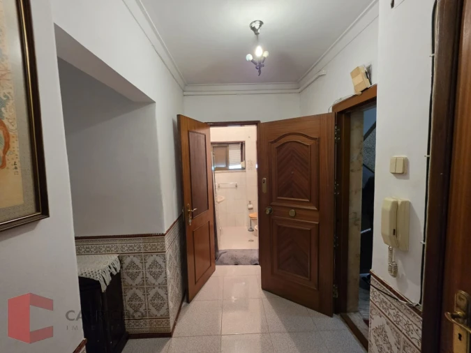 Apartamento T4 para Venda em Odivelas Foto 3