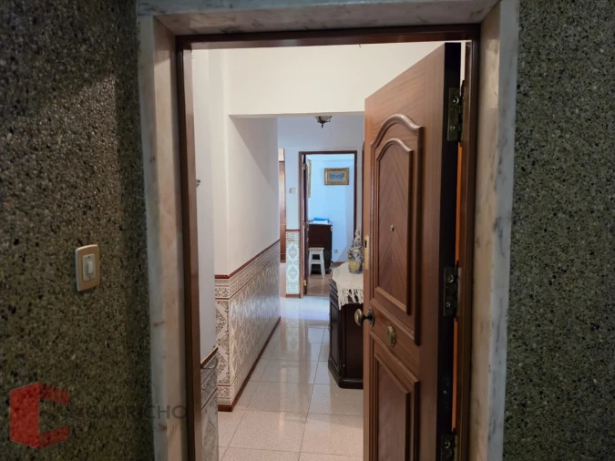 Apartamento T4 para Venda em Odivelas Foto 2