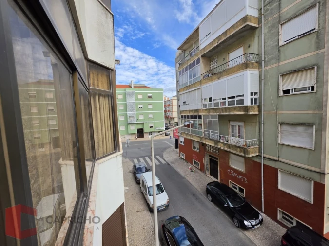 Apartamento T4 para Venda em Odivelas Foto 15