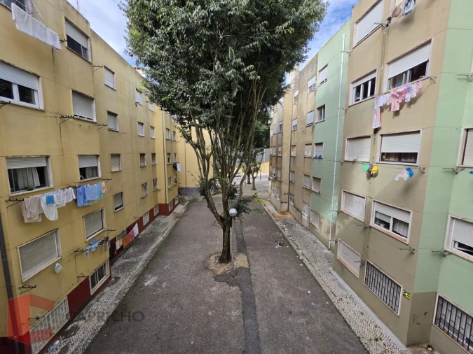Apartamento T4 para Venda em Odivelas Foto 10