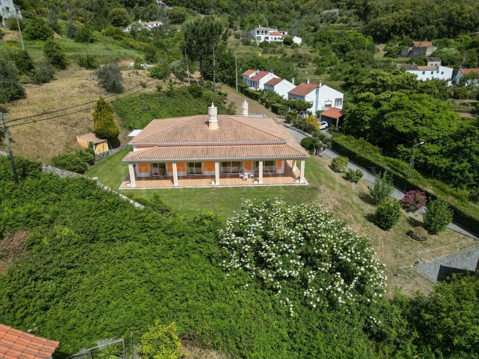 Moradia T4 para Venda em Monchique Foto 41