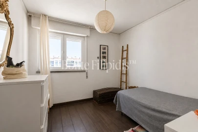Apartamento T3 para Venda em Carcavelos e Parede