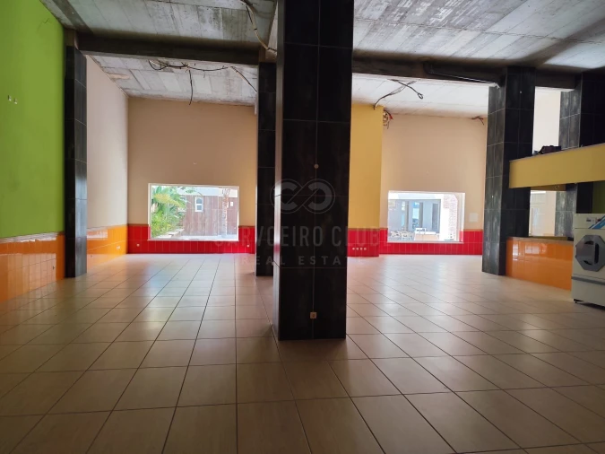Negócio para Venda em Ferragudo Foto 16