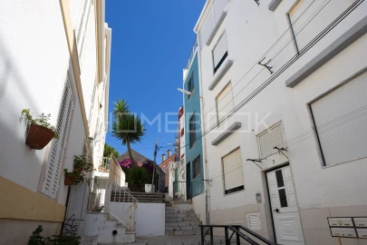 Apartamento T3 para Arrendamento em Sesimbra (Santiago)