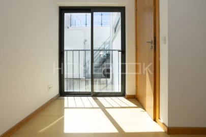 Apartamento T3 para Arrendamento em Sesimbra (Santiago)