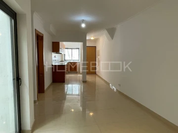 Apartamento T3 para Arrendamento em Sesimbra (Santiago)