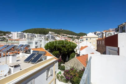 Apartamento T3 para Arrendamento em Sesimbra (Santiago)