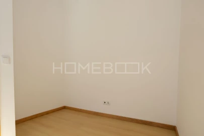 Apartamento T3 para Arrendamento em Sesimbra (Santiago)