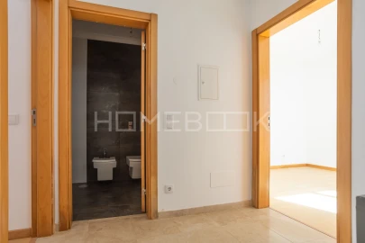 Apartamento T3 para Arrendamento em Sesimbra (Santiago)