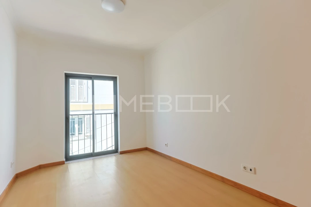 Apartamento T3 para Arrendamento em Sesimbra (Santiago) Foto 15