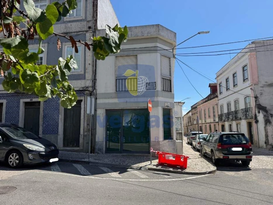 Prédio para Venda em Marvila, Ribeira Santarém, São Salvador, São Nicolau Foto 2