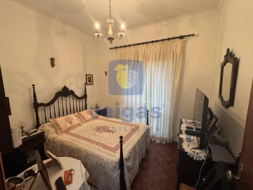Prédio para Venda em Marvila, Ribeira Santarém, São Salvador, São Nicolau