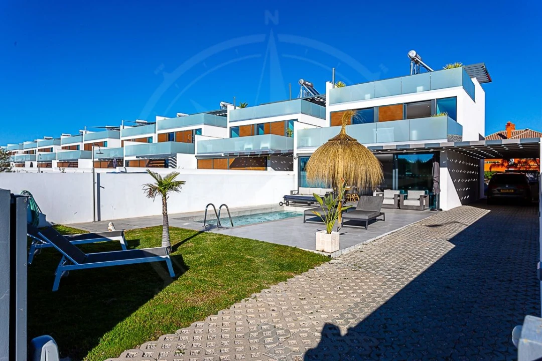 Moradia T3 para Venda em Tavira (Santa Maria e Santiago) Foto 5